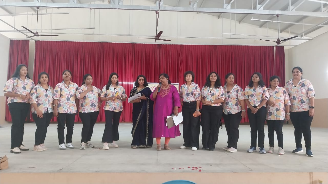 Vanita Samaja Moment 1